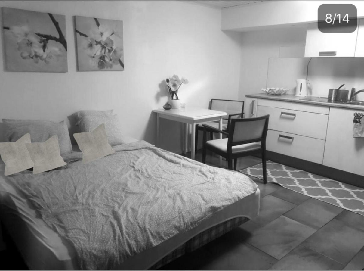 Puutaloyksioe 1 Km Turun Rautatieasemalta Apartment Turku Bagian luar foto